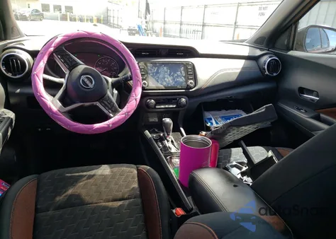 2023 Nissan Kicks Sr z USA, uszkodzony, nr VIN 3N1CP5DV5PL519637